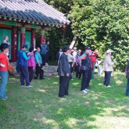 완도문화유적답사(청해진유적지 내 당산에서) 이미지